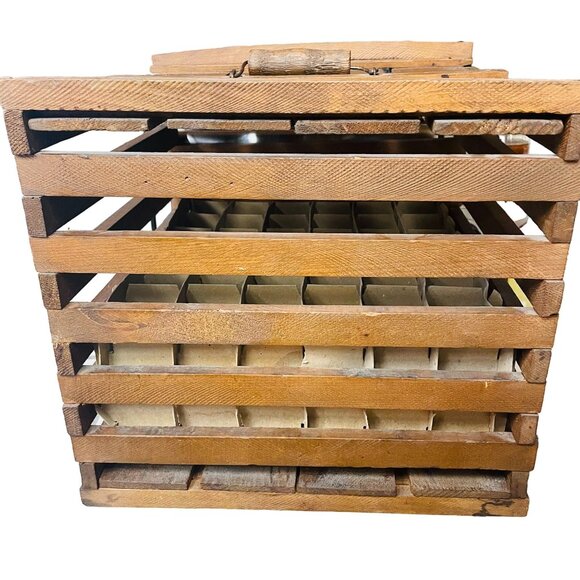 Vintage Wooden Egg Crate Carrier Storage Box With Handle Brown Farmhouse - Picture 2 of 6